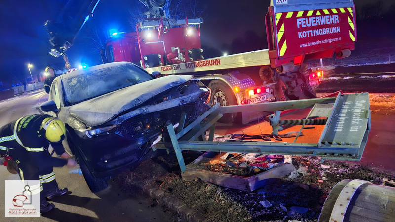 Nr.017 – Technischer Einsatz: Bergung – PKW Rote-Kreuz-Straße